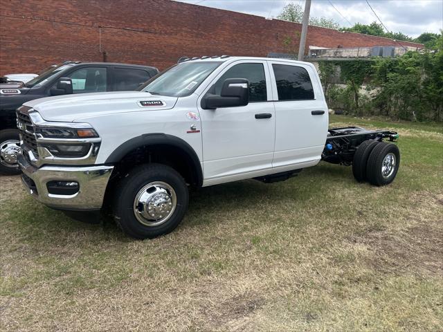 2026 RAM Ram 3500 Chassis Cab RAM 3500 TRADESMAN CREW CAB CHASSIS 4X4 60 CA