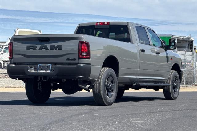 2026 RAM Ram 3500 RAM 3500 TRADESMAN CREW CAB 4X4 8 BOX