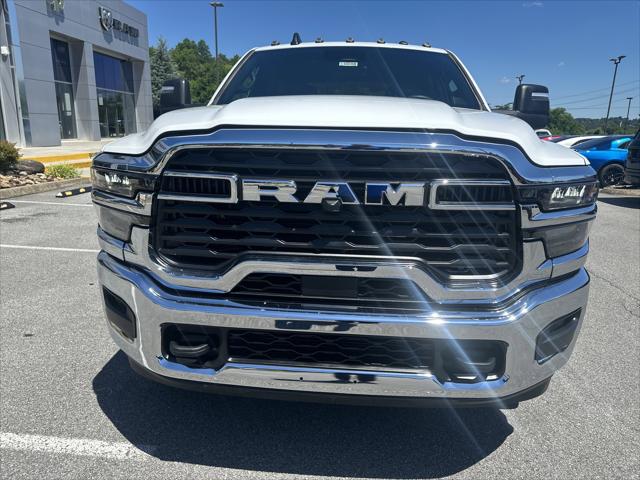 2026 RAM 3500 Chassis RAM 3500 TRADESMAN CREW CAB CHASSIS 4X4 60 CA