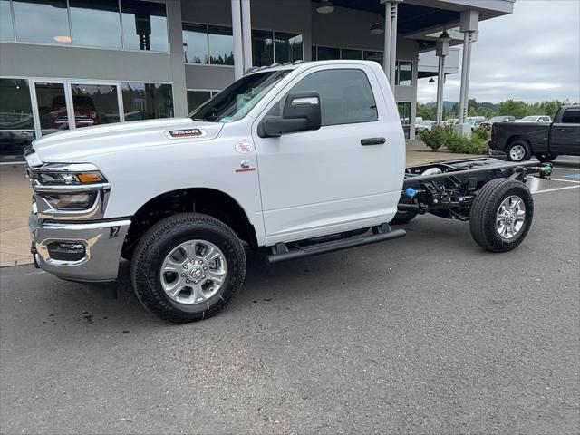 2026 RAM Ram 3500 Chassis Cab RAM 3500 TRADESMAN CHASSIS REGULAR CAB 4X4 60 CA
