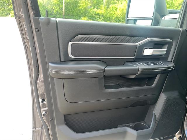 2026 Ram 3500 Big Horn Crew Cab 4x4 8' Box