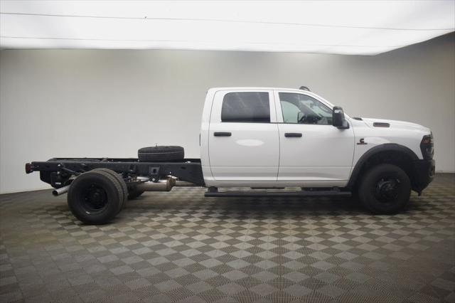 2026 RAM 3500 Chassis RAM 3500 TRADESMAN CREW CAB CHASSIS 4X4 60 CA