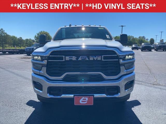 2026 RAM Ram 3500 RAM 3500 TRADESMAN CREW CAB 4X4 8 BOX