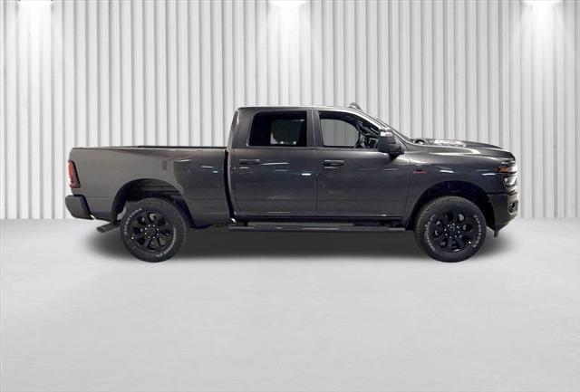 2026 RAM 2500 RAM 2500 BLACK EXPRESS CREW CAB 4X4 64 BOX 2026 RAM 2500 RAM 2500 BLACK EXPRESS CREW CAB 4X4 64 BOX