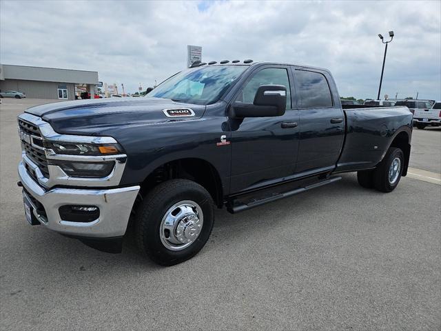 2026 RAM Ram 3500 RAM 3500 TRADESMAN CREW CAB 4X4 8 BOX