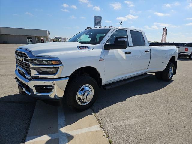 2026 RAM Ram 3500 RAM 3500 TRADESMAN CREW CAB 4X4 8 BOX
