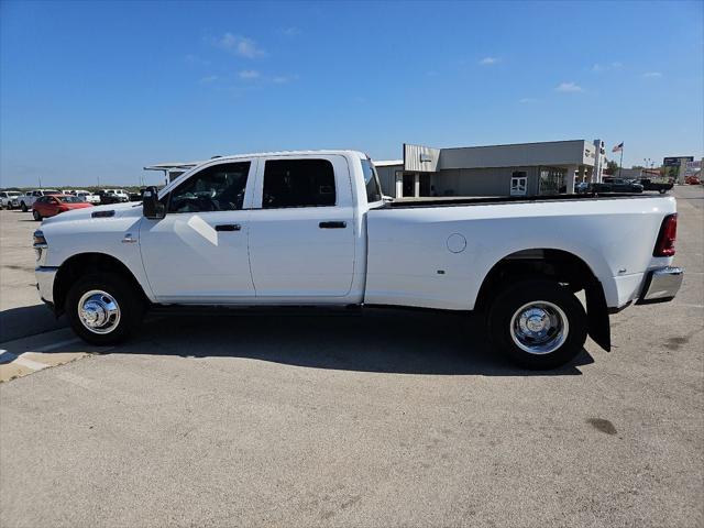 2026 RAM Ram 3500 RAM 3500 TRADESMAN CREW CAB 4X4 8 BOX