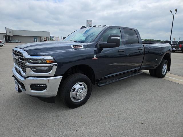 2026 RAM Ram 3500 RAM 3500 TRADESMAN CREW CAB 4X4 8 BOX