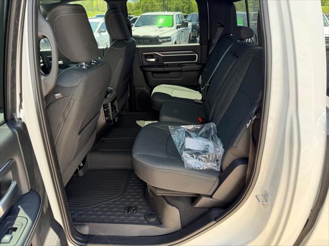 2026 Ram 3500 Big Horn Crew Cab 4x4 8' Box