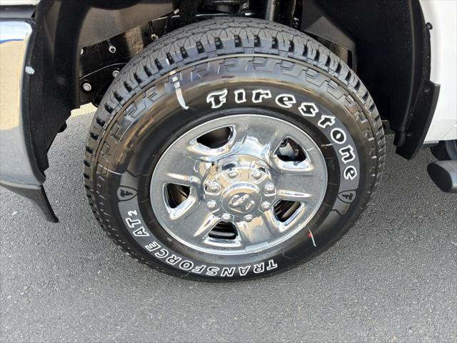 2026 RAM 2500 RAM 2500 TRADESMAN CREW CAB 4X4 8 BOX