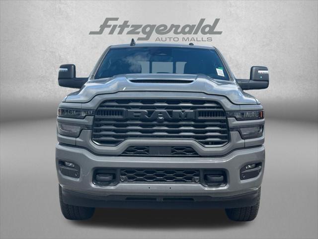 2026 RAM Ram 2500 RAM 2500 BLACK EXPRESS CREW CAB 4X4 64 BOX 2026 RAM Ram 2500 RAM 2500 BLACK EXPRESS CREW CAB 4X4 64 BOX