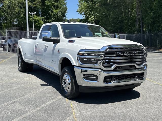 2026 RAM 3500 RAM 3500 LIMITED LONGHORN CREW CAB 4X4 8 BOX