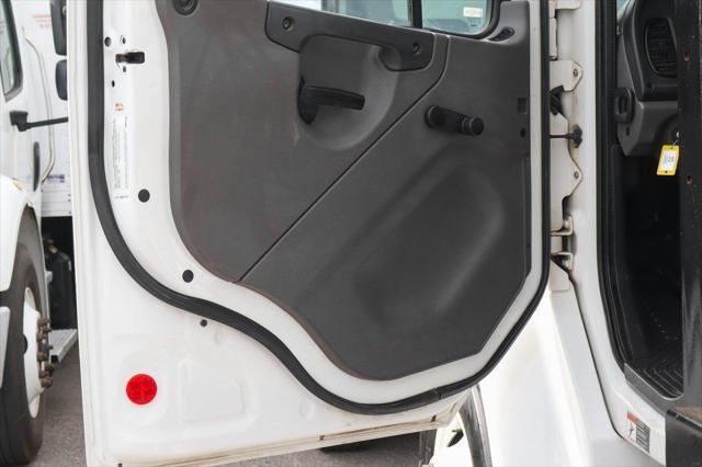 2019 Freightliner M2 Unknown