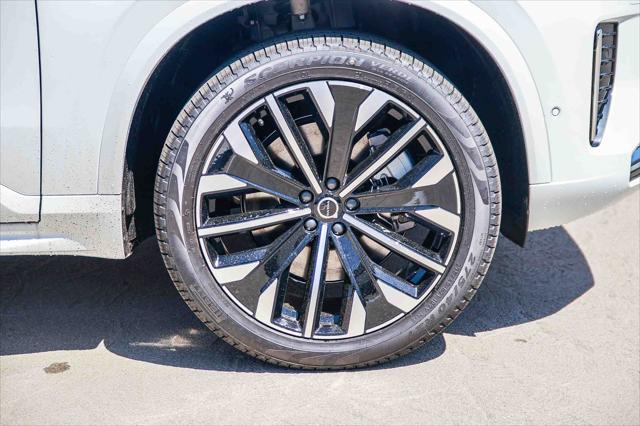 2026 Volvo XC90 Plug-In Hybrid Plus, T8 AWD, Electric/Gasoline, Bright, 7 Seats
