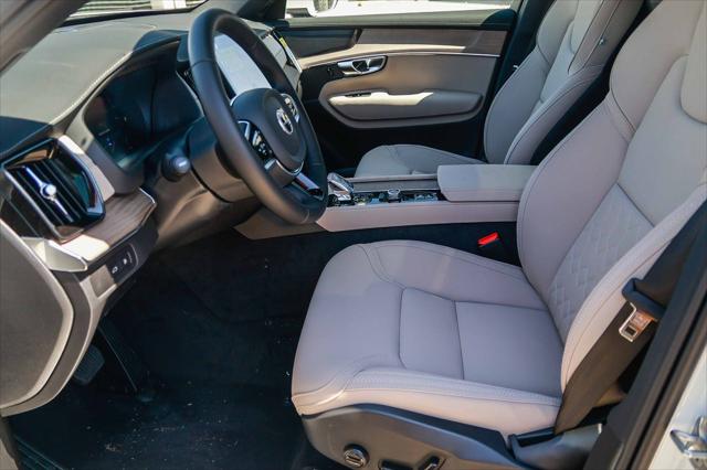 2026 Volvo XC90 Plug-In Hybrid Plus, T8 AWD, Electric/Gasoline, Bright, 7 Seats