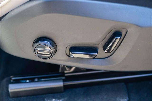 2026 Volvo XC90 Plug-In Hybrid Plus, T8 AWD, Electric/Gasoline, Bright, 7 Seats