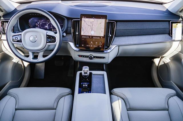 2026 Volvo XC90 Plug-In Hybrid Ultra, T8 AWD, Electric/Gasoline, Bright, 7 Seats