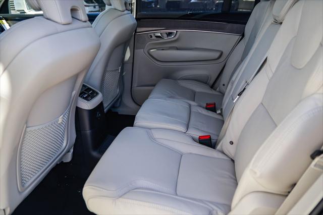 2026 Volvo XC90 Plug-In Hybrid Ultra, T8 AWD, Electric/Gasoline, Bright, 7 Seats