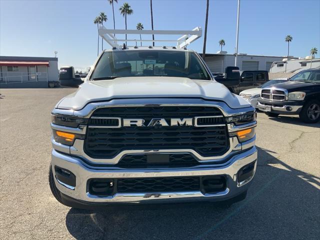 2026 RAM Ram 3500 Chassis Cab RAM 3500 TRADESMAN CREW CAB CHASSIS 4X2 60 CA 2026 RAM Ram 3500 Chassis Cab RAM 3500 TRADESMAN CREW CAB CHASSIS 4X2 60 CA