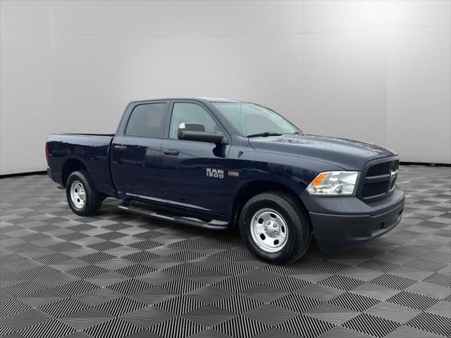 2017 RAM 1500 Tradesman Crew Cab 4x4 64 Box