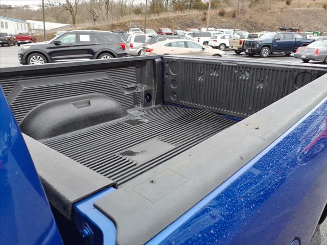 2019 Ram 1500 Classic SLT Crew Cab 4x4 6'4" Box