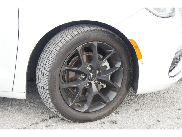 2024 Chrysler Pacifica Limited