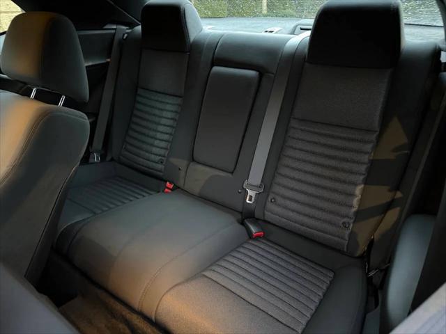 2012 Dodge Challenger SXT