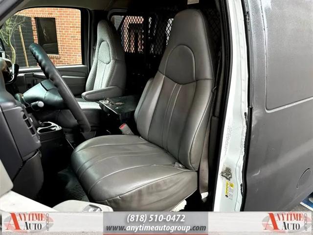 2007 GMC Savana Work Van