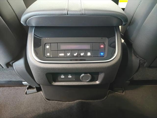 2026 Nissan Armada SV