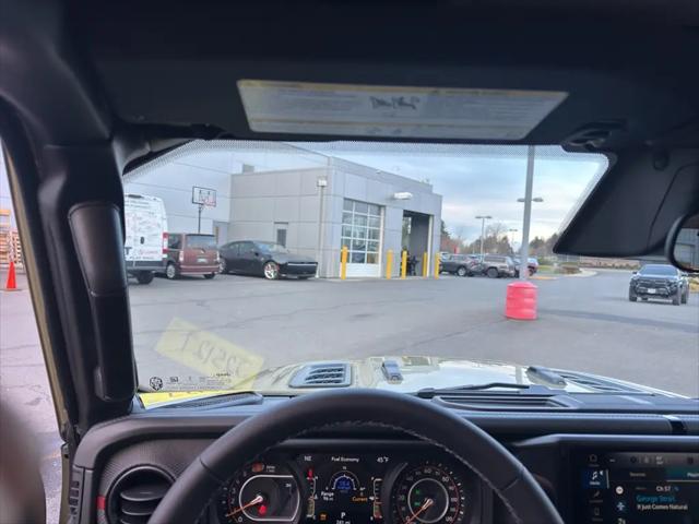 2025 Jeep Wrangler 2-Door Rubicon 4x4