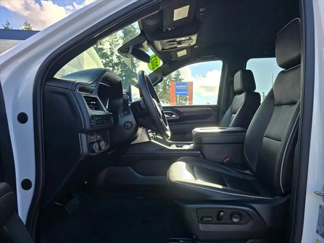 2023 Chevrolet Suburban 4WD Premier