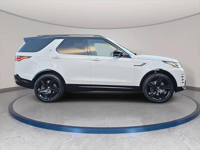2026 Land Rover Discovery Gemini Edition