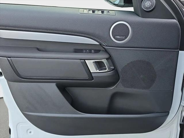 2026 Land Rover Discovery Gemini Edition