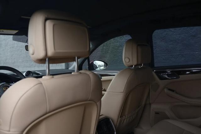 2025 Porsche Macan Macan