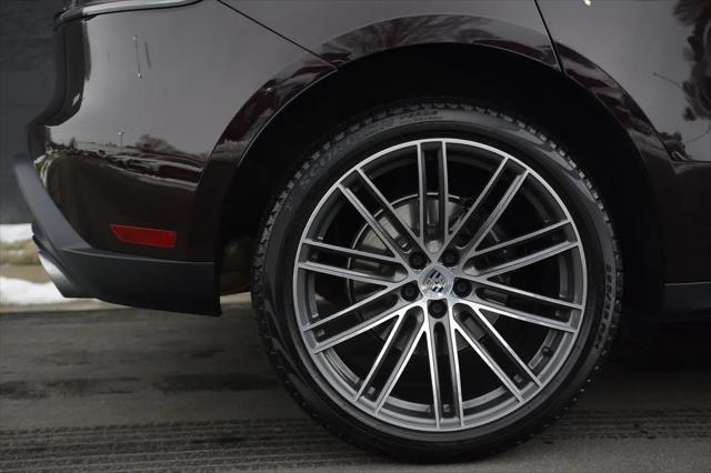 2025 Porsche Macan Macan