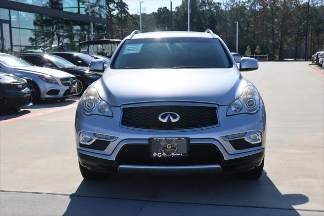 2017 INFINITI QX50 Standard