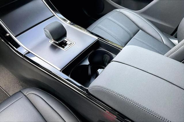 2026 Land Rover Range Rover Evoque Dynamic SE