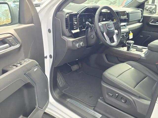 2026 GMC Sierra 1500 Crew Cab, Short Bed, SLT, 4WD