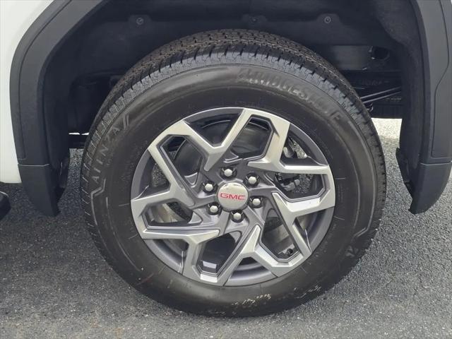 2026 GMC Sierra 1500 Crew Cab, Short Bed, SLT, 4WD