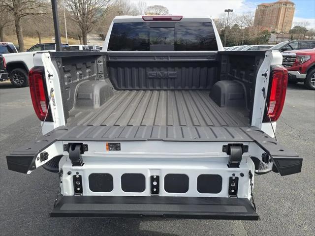 2026 GMC Sierra 1500 Crew Cab, Short Bed, SLT, 4WD