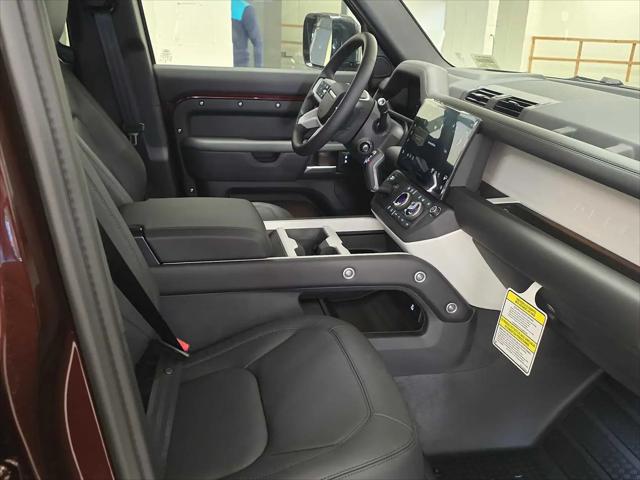 2026 Land Rover Defender P400 X-Dynamic SE