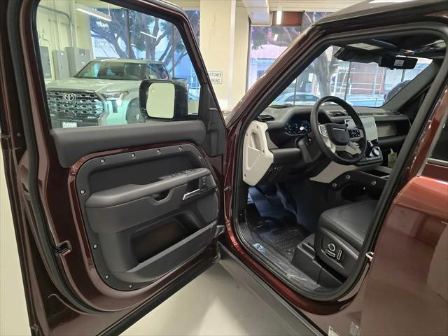 2026 Land Rover Defender P400 X-Dynamic SE