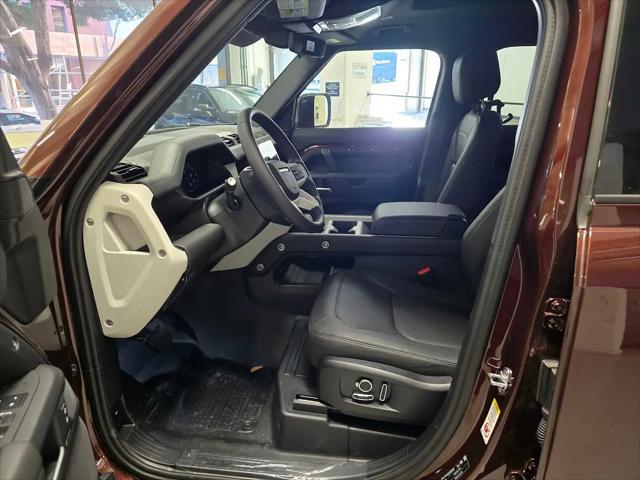 2026 Land Rover Defender P400 X-Dynamic SE