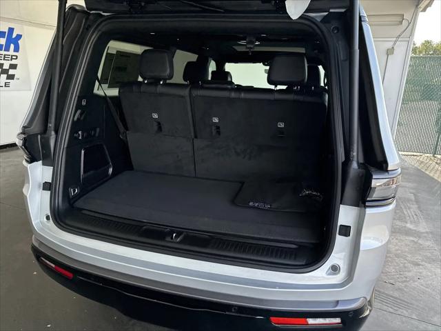 2026 Jeep Grand Wagoneer Limited Altitude 4x4