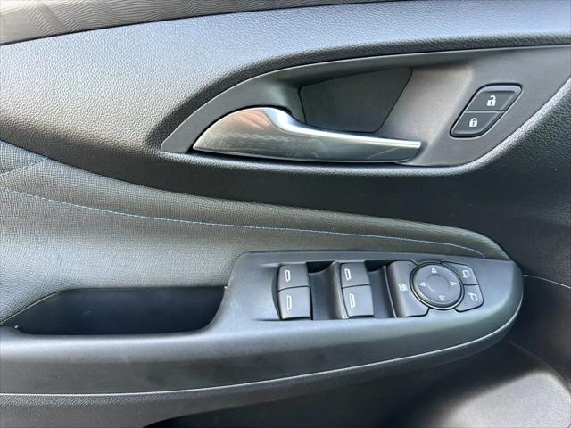 2026 Buick NV Sport Touring FWD