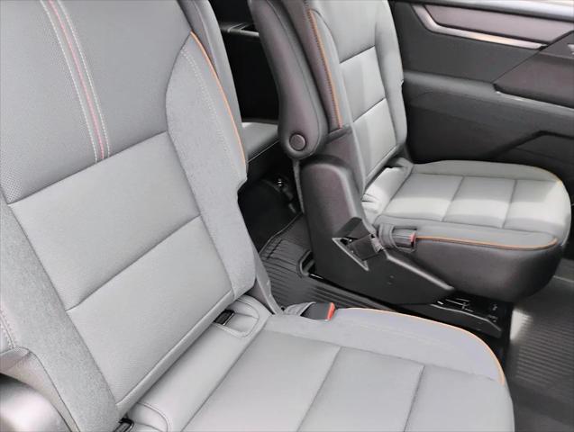 2026 GMC Acadia AT4 AWD