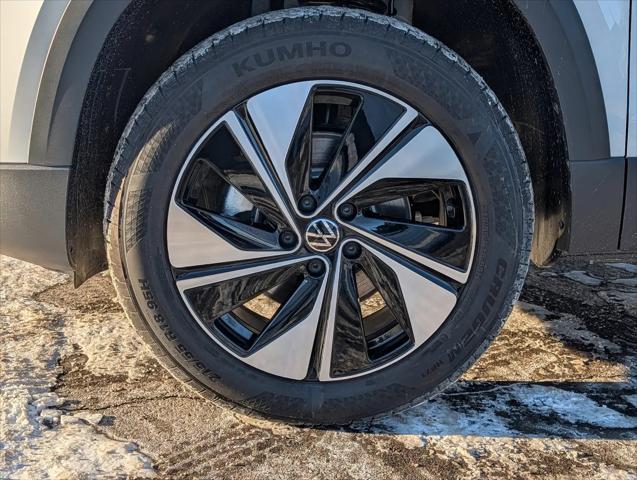 2026 Volkswagen Taos SE