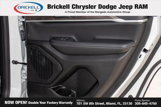 2026 Jeep Grand Cherokee Altitude 4x2