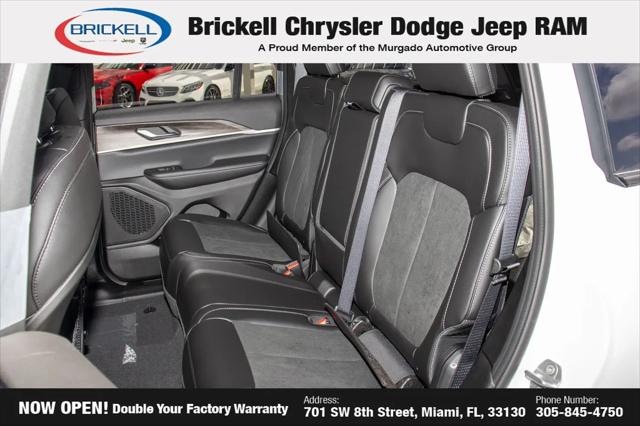 2026 Jeep Grand Cherokee Altitude 4x2