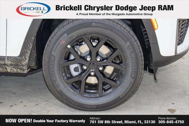 2026 Jeep Grand Cherokee Altitude 4x2